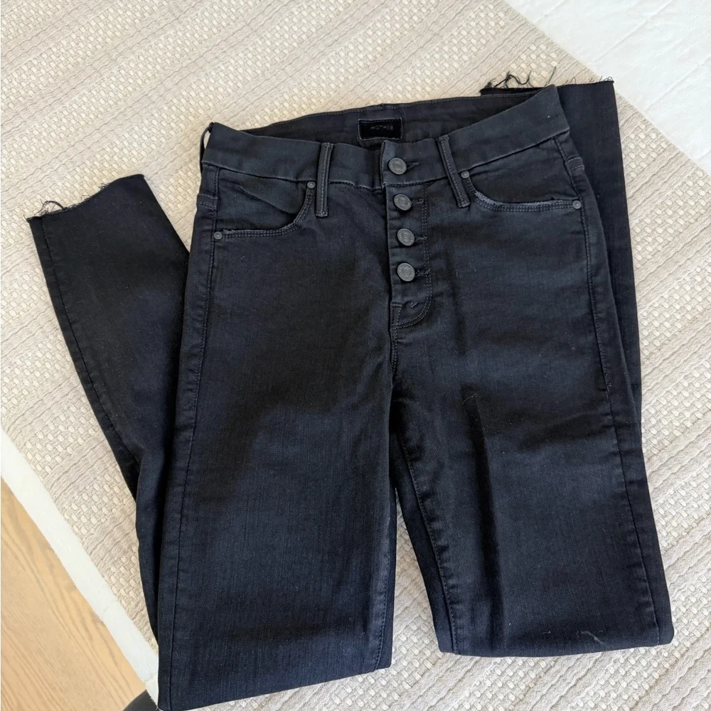 MOTHER Pixie Ankle Fray Skinny Jeans in Not Guilty Black Sz 24